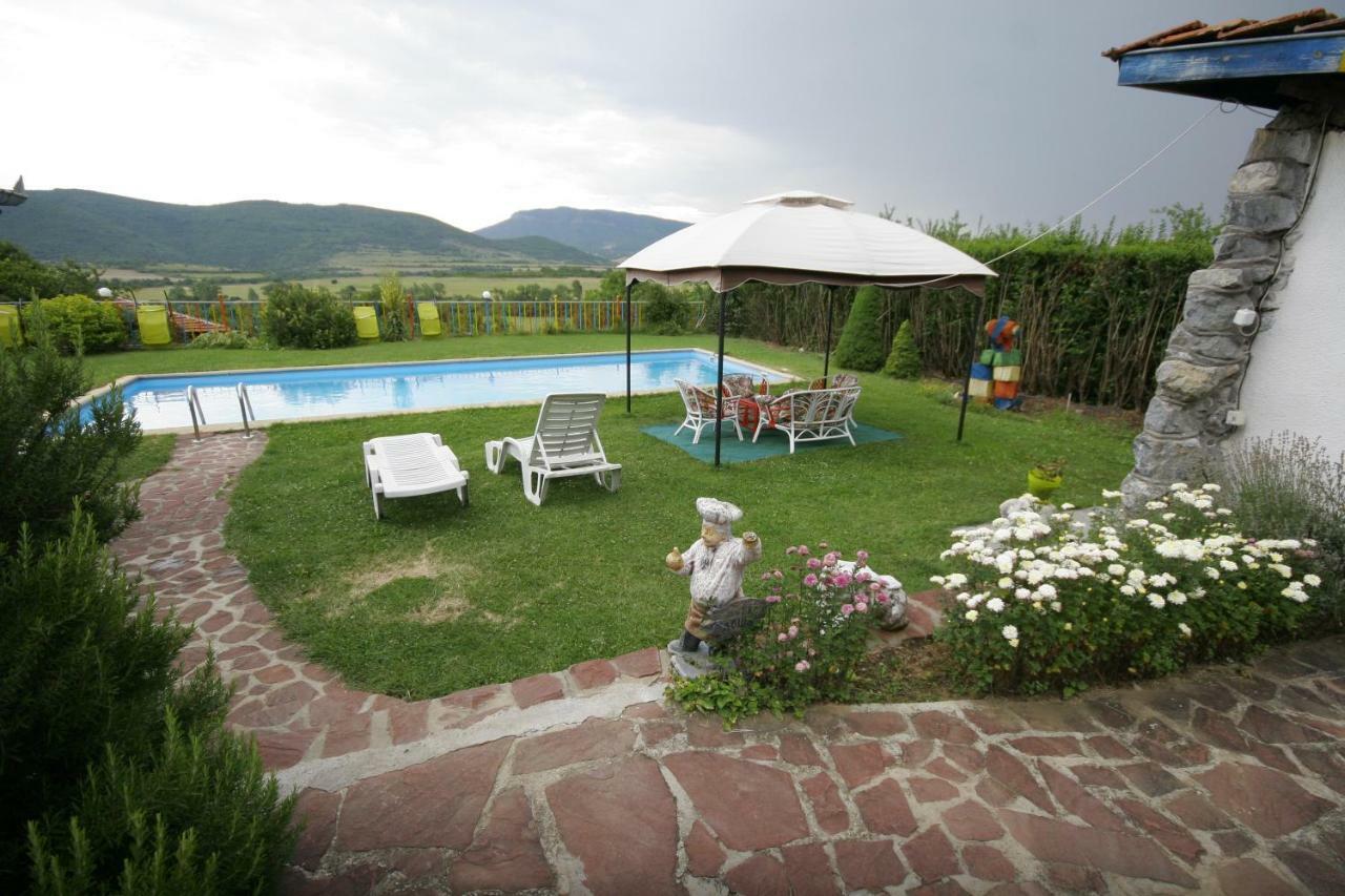 Chuchi Guest House 1 Zlatna Panega المظهر الخارجي الصورة